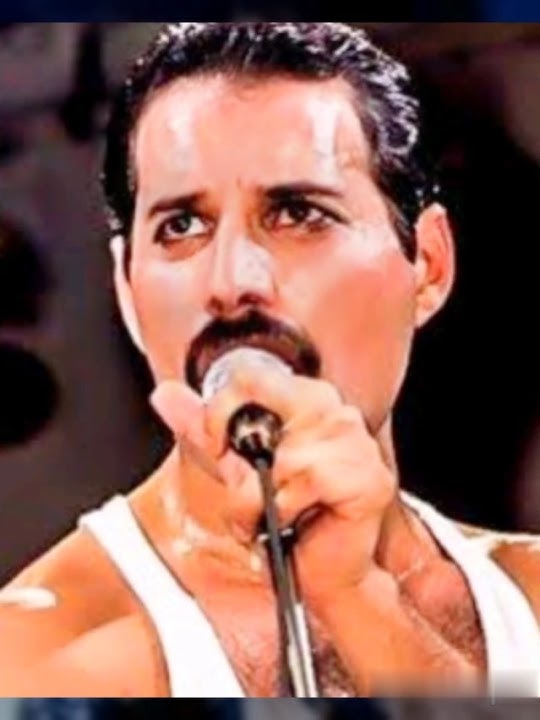 Freddie Mercury...Love me like there's no tomorrow #shorts #legend #vocalist