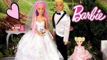 Barbie Doll Wedding Story - Christmas Day With Baby Goldie