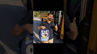 Escuela EEUU promedio... #bag #gun #school #prominews #twitch