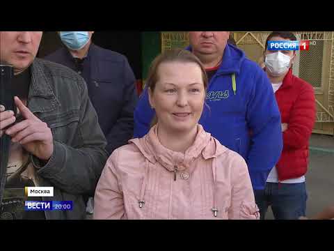 Парковку дома захватила новая Управляющая компания