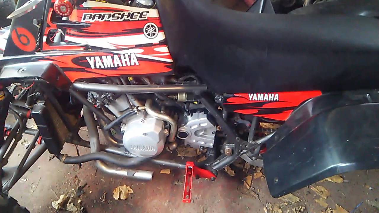 Yamaha R6 in Banshee frame - YouTube
