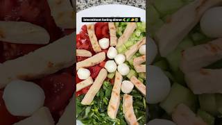 Doyurucu tavuklu salata?? ? #shortvideo #diyet #diyettarifleri #eatclean #shorts #diyetyemekleri