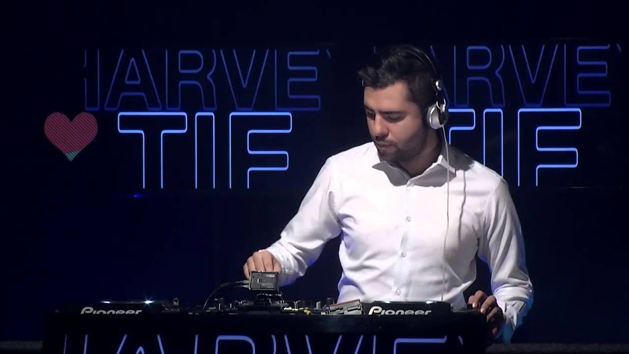 Harvey Tie | Set | #LoveBeat