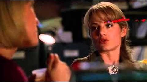 Smallville - 5x08 - Solitude - Lois goes to Chloe for help on digging up dirt on Lex