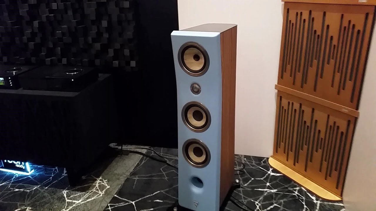 StereoMontreal 2018 Audio Show 1st clip, Focal Kanta, Bryston,Phantom speakers with music clips