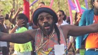 Miniatura de "Tarrus Riley - Tun Up The Music ft. Chi Ching Ching and Chimney Records (OFFICIAL MUSIC VIDEO)"