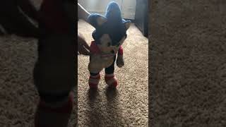 Sonic Dances To Gummy Bomba