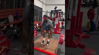 Powerlifter deadlifts 650 pounds plus bands on a stiff bar. #powerlifting #deadlift #shorts #legday Powerlifter deadlifts 650 pounds plus bands on a stiff bar. #powerlifting #deadlift #shorts #legday