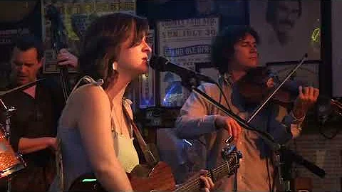 Rachael Hester & The Tennessee Walkers - I Fall To...