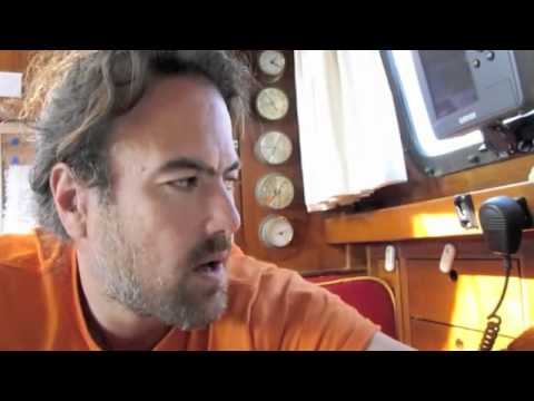 Single Handed Sailing: NYC to Bermuda Nightmare, Part 4 (Westsail 42 Sailboat Paragon)