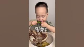 Download lagu The MESSIEST Baby Self-Feeding Video You'll Ever See (So Worth It!)! #cute #baby #eating #cutebaby