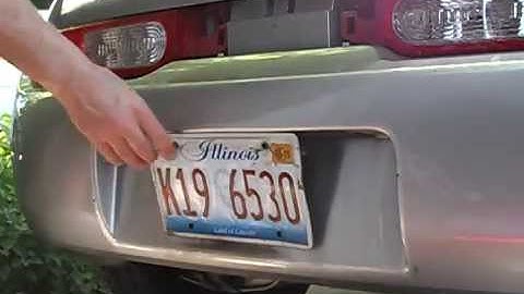 Nissan Cube License Plate Bolt Installation