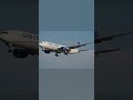 United Airlines Boeing 777-200 landing at San Jose mineta International Airport
