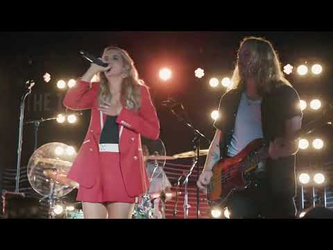 Kaylee Bell - TUNING FORK HEADLINE SHOW