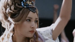 乙ちゃん（菜々緒）が真顔でキレッキレのダンス／au三太郎CM「着信音篇」15秒