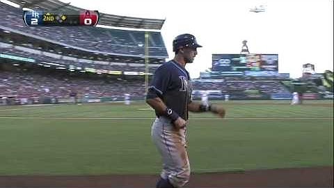 2012/07/28 Rodriguez scores on an error