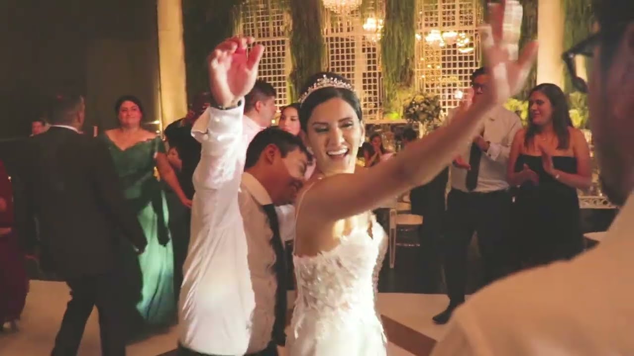 RIO BAND - MATRIMONIO EN FUNDO ODRIA (MEJOR ORQUESTA PARA MATRIMONIOS EN LIMA)