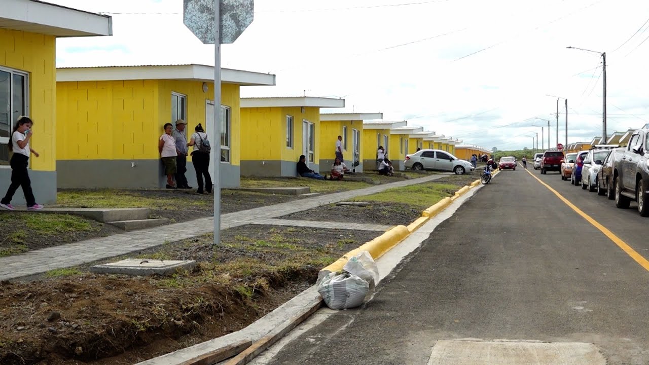 Más de 200 familias reciben sus nuevas viviendas en la Urbanización ...