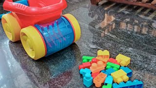 Mega Blocks First Builders Block Scooping Wagon / One Years Old Best Baby Toy / Best Blocks for Kids
