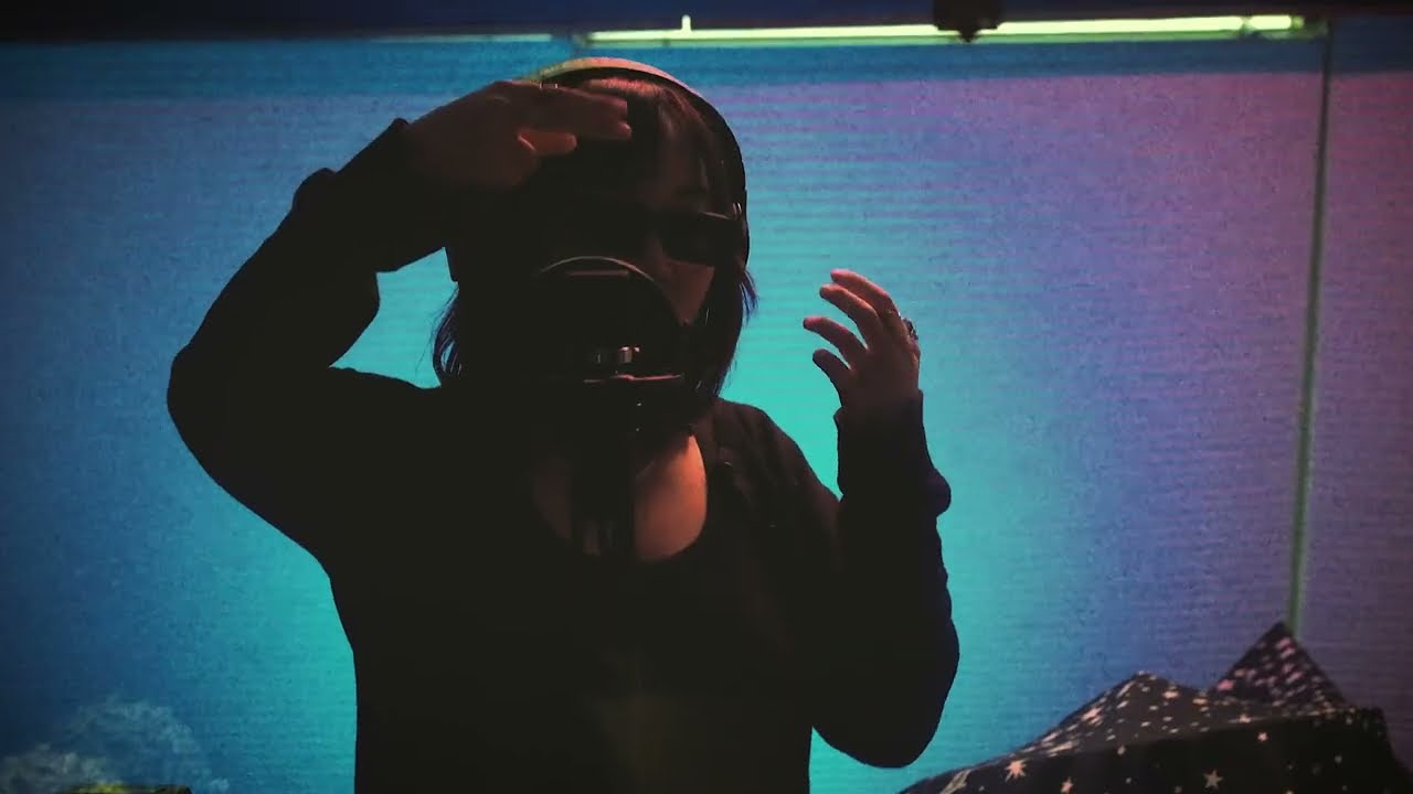 ena mori - KING OF THE NIGHT! (Visualizer) - YouTube