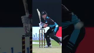 Tim Seifert vs Mohammad Amir – Intense Duel! ⚔️ #PAKvNZ #SportsTV #Shorts #PCB M3L1K
