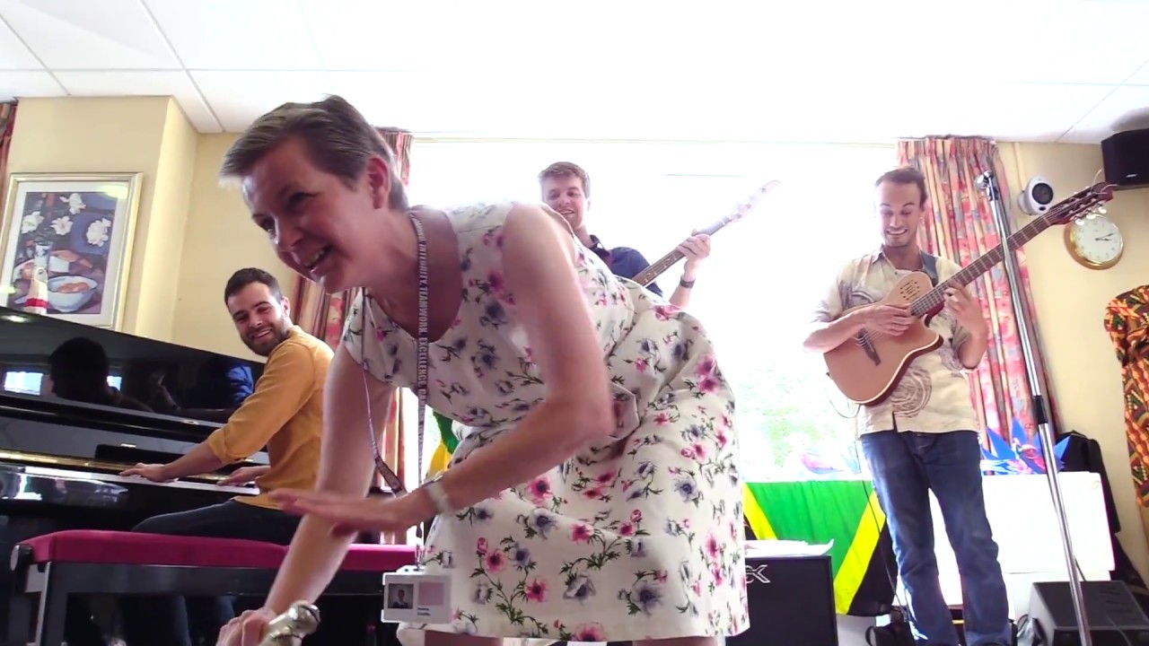 #LiveMusicinCare - CQC & LMN