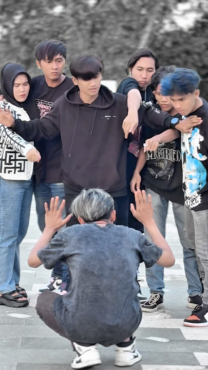 Tetaplah menjadi manusia selalu rendah hati meski terkadang ada orang yang ingin menyakiti