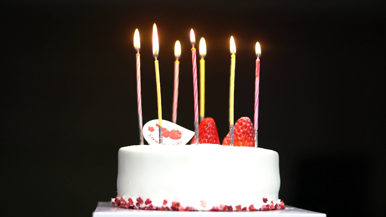 Virtual Birthday Cake With Candles To Blow Out Img Figtree
