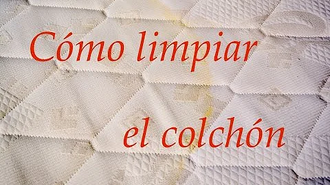 ¿Qué es lo primero que hay que quitar al limpiar el colchón?