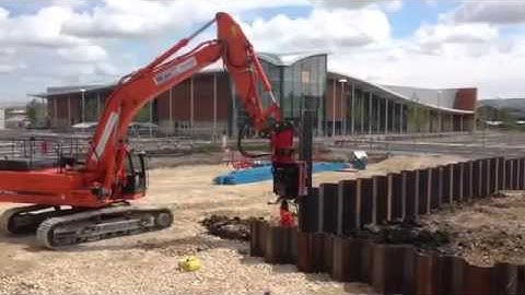 Thi công ép cọc cừ