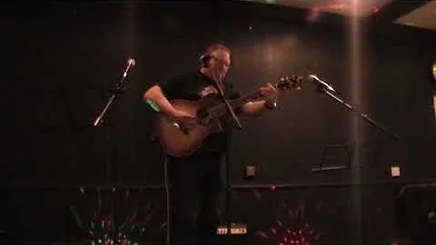 Walls by James Toft at Ubiquitous Open Mic 29.4.18
