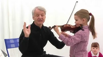 Summary of the Int. Minifiddlers Colourstrings lesson 19A / 1st year