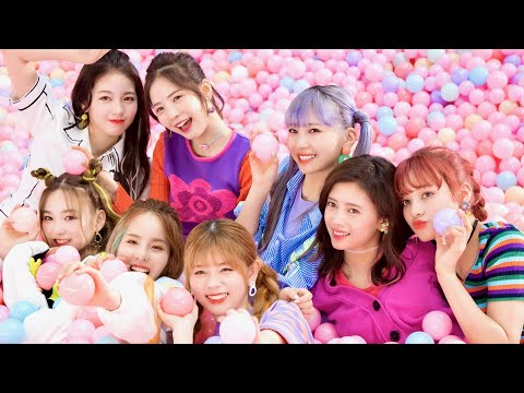 デビュー直前!NiziUがカラーボールのプールで大はしゃぎ!/ロッテ「Fit’s」CM