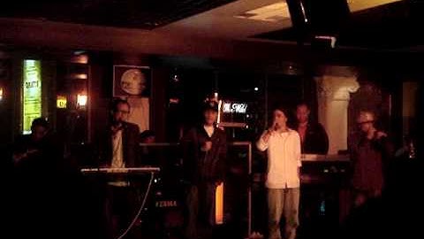 Lloyd Popp featuring REQUEST - California Love, Digital Love n Rock With You (Medley)