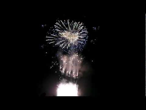 土浦の花火 2011 - 伊那火工堀内煙火店(スターマイン)