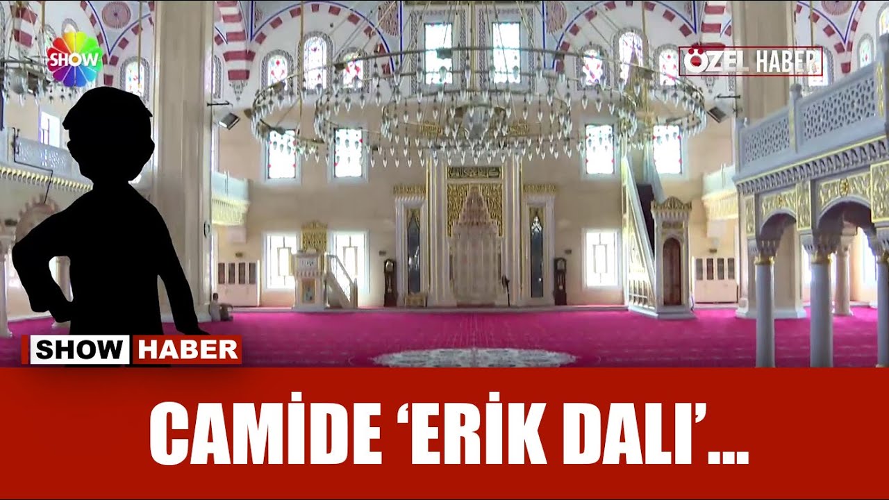 Cami hoparlöründen şarkı söylendi...