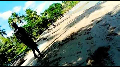 Aparando en la playa(Bryan Betances/Amaury Jimenez)