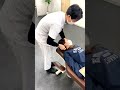 【ボキボキ整体】猫背女性の首と背中を矯正したら爆音が！頭痛も解消しました！