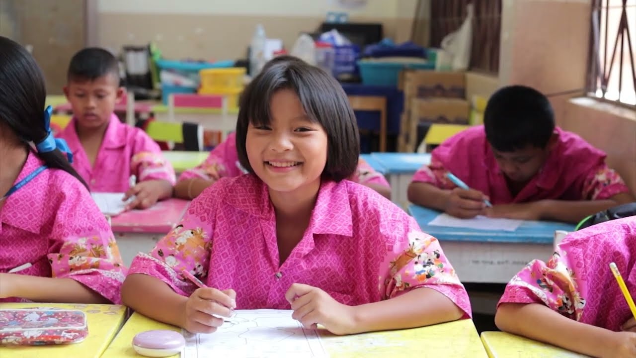 โครงการมอบทุนการศึกษา ทุน กสศ. ปีการศึกษา 2565 รร.บ้านท่ากลอย(ทรัพย์กมลประชาสรรค์)