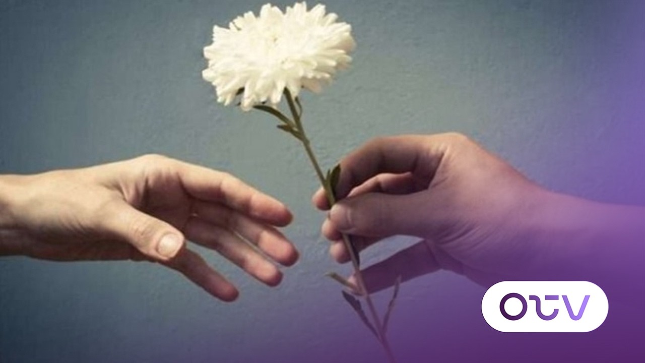 كيف يصنع العطاء توازننا النفسي دون أن يتحول إلى عبء؟