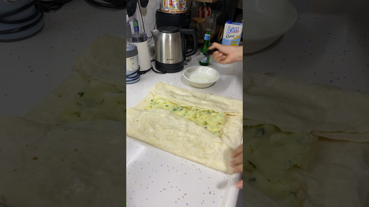 Rulo patatesli börek ????????#monkeysspinningmonkeys #börek #börektarifleri #yemektarifleri #yemek