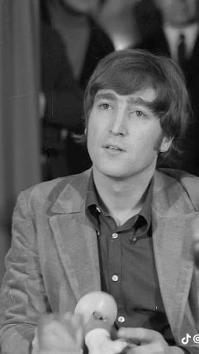 John Lennon~across the universe-he spreads ❤️ #thebeatlesrockband