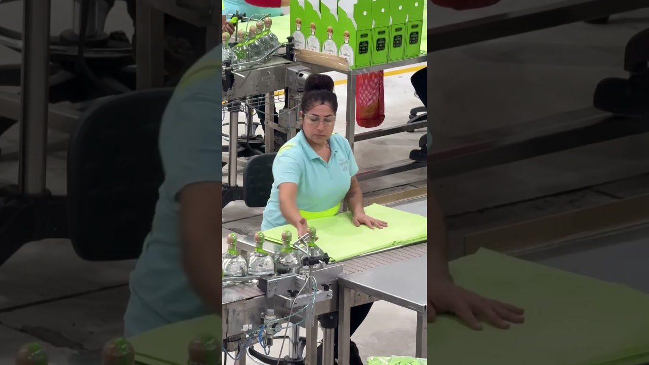 Did you know every Patron bottle is bottled BY HAND 🤯 