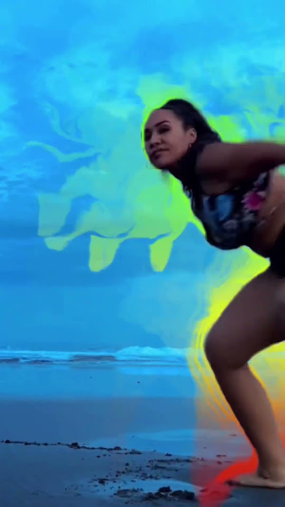 A little Charly Black at the beach! #sallycorita #dance #choreography #twerk