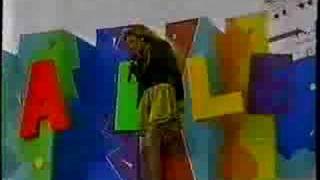 Lucero En La Calle 8 De Miami 1990 Canta "Cuentame"