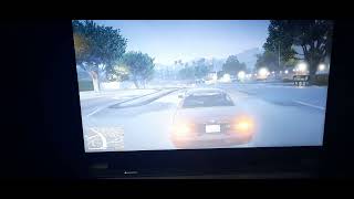 GTA V on Radeon HD 6480G (512Mb) & AMD A4-3305N