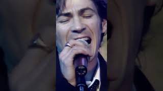 Space performing Avenging Angels Live on TOTP!