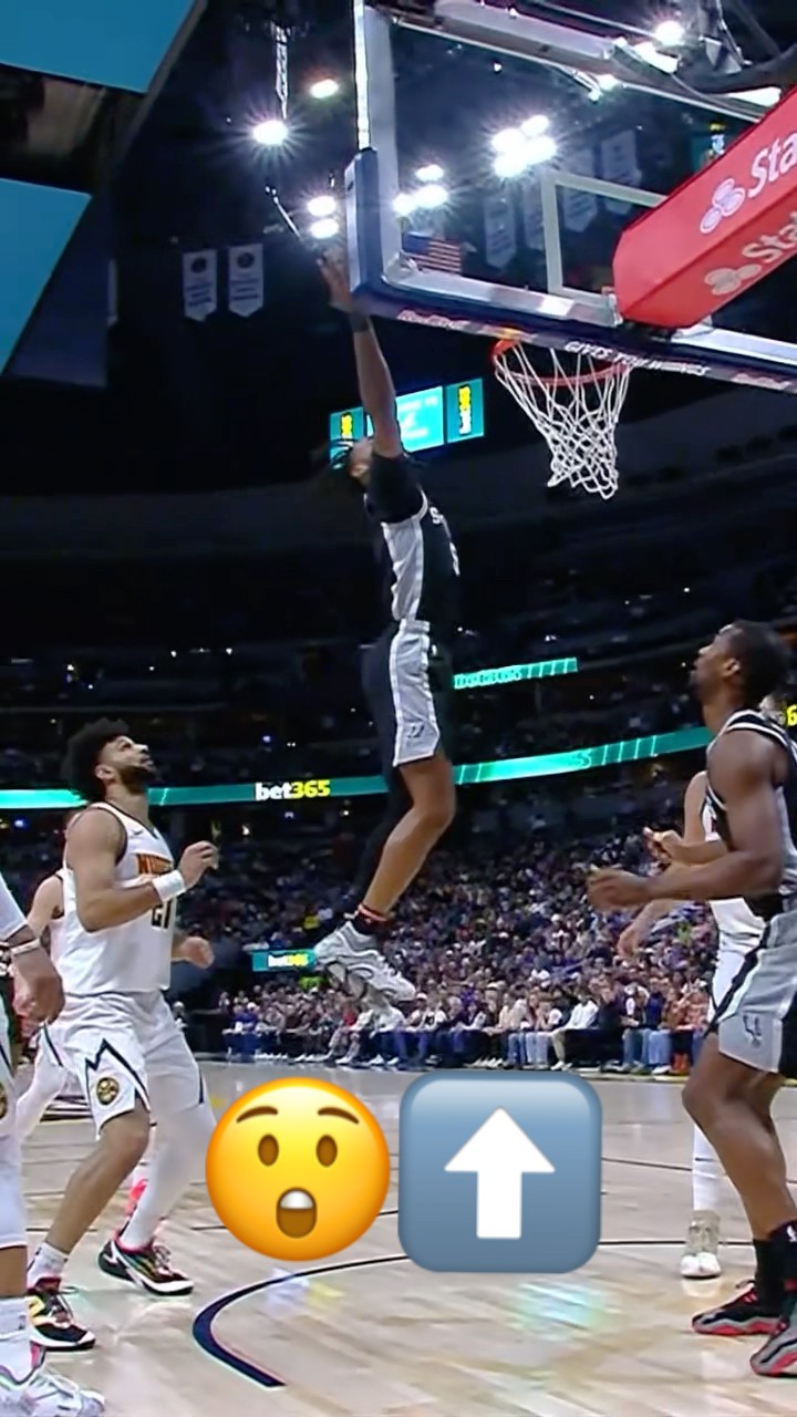 Stephon Castle’s bounce is RIDICULOUS