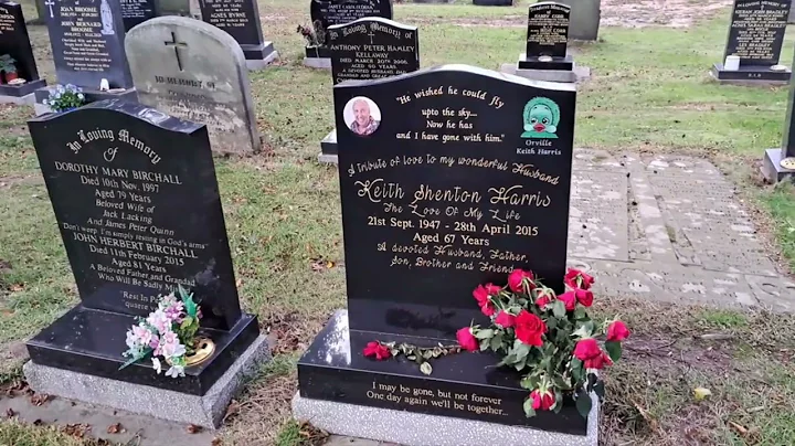 Famous Grave - Keith Harris - Ventriloquist - Cele...