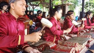 Gending SLUKU SLUKU BATHOK - Javanese Gamelan Ensemble - Prasasti FIB UGM [HD]